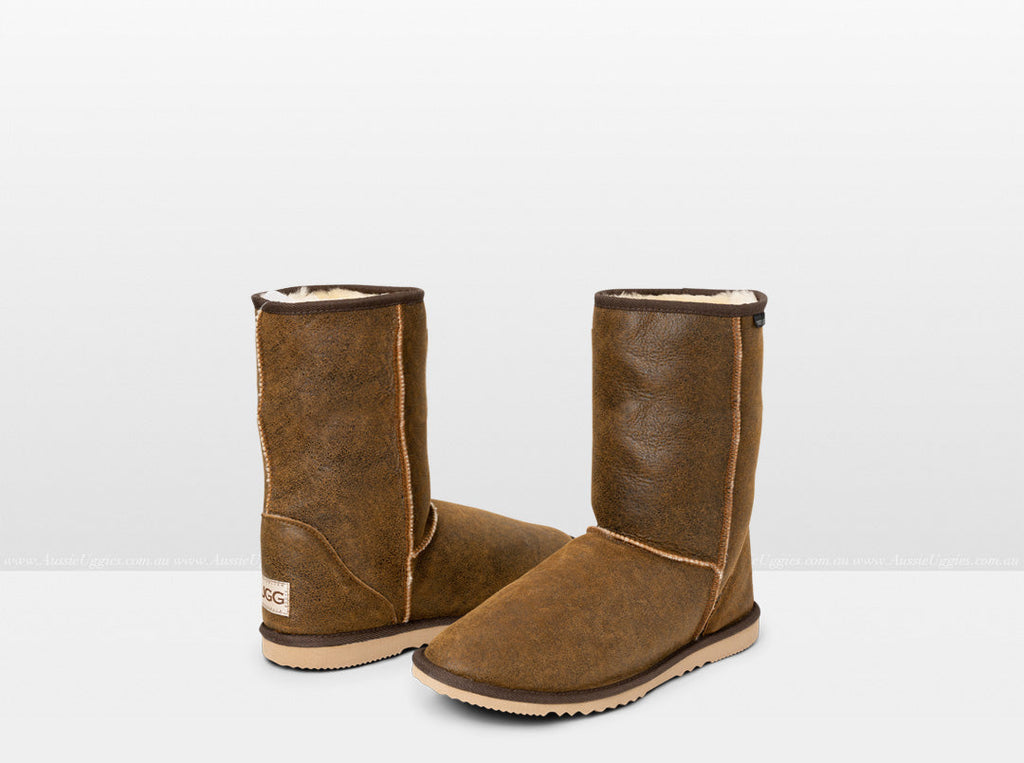 Adults Bomber Chestnut Classic Short Deluxe Ugg Boots