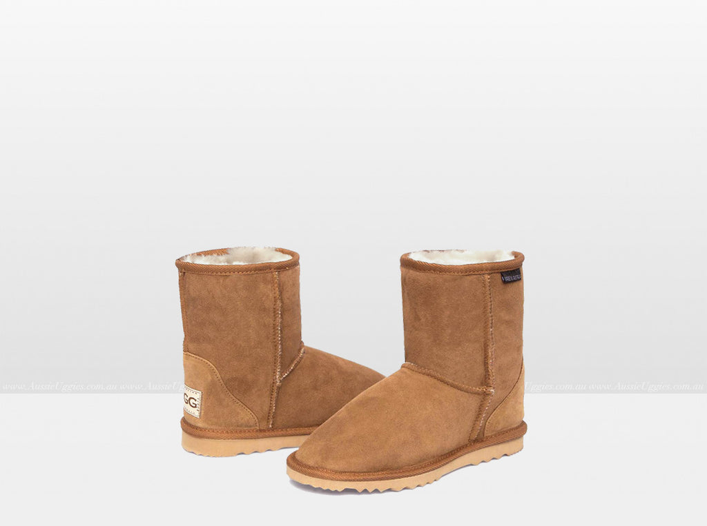 Adults Chestnut Classic Short Ugg Boots